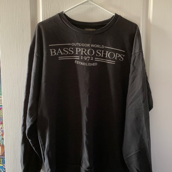 Bass Pro Shops crewneck - Picture 1 of 1